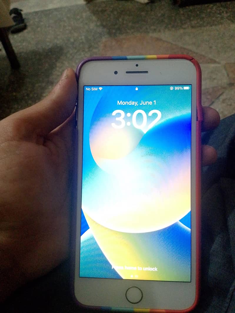 Apple iPhone 8 Plus 2