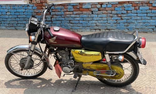 Honda 125 2021 model For Sale contact 03212607964