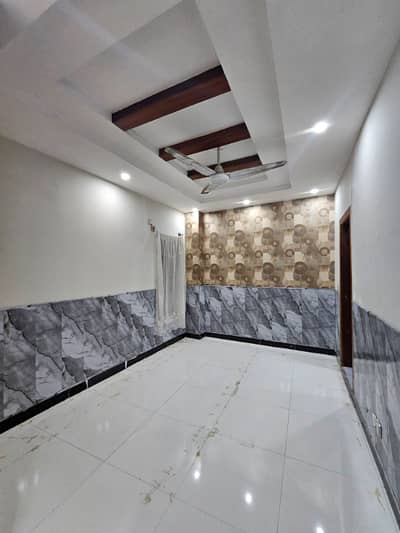 E-11-2 markaz 2bed apartment available for rent in E-11 Islamabad