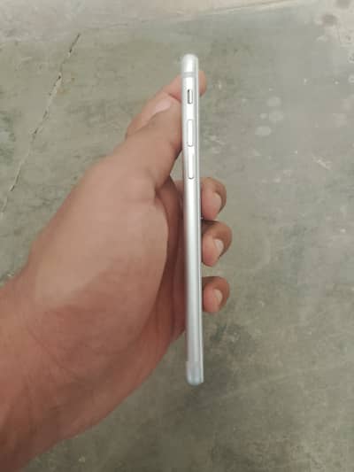 Apple iPhone 6S. (Urgent sale)
