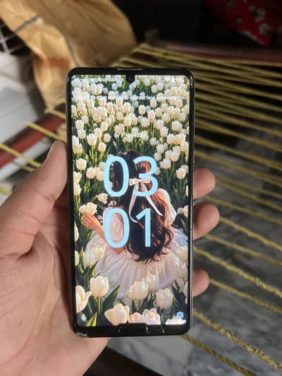 EXCHANGE POSSIBLE AQUOS R5 5G  12/256 GB