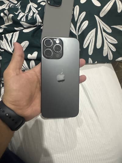 Apple iPhone 16 Pro Max