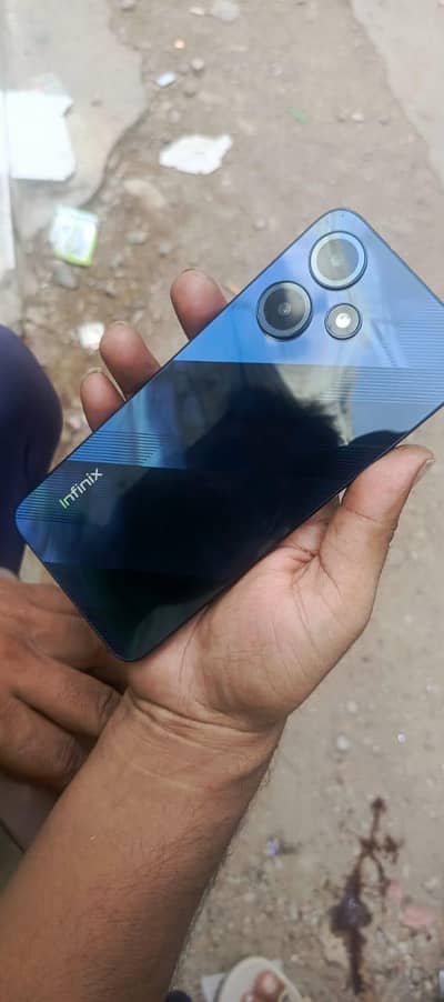 Infinix Hot 30 Play