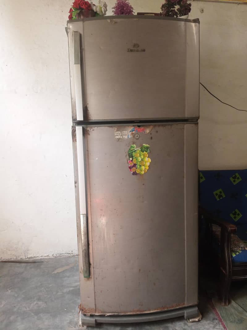 Refrigerator 0
