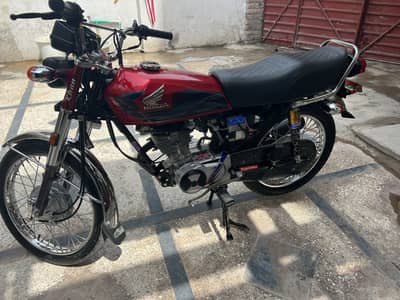Honda 125  mobel 2024 invoice 10000 km istamal haaa loch