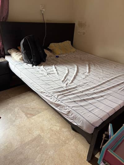 King size bed for sale