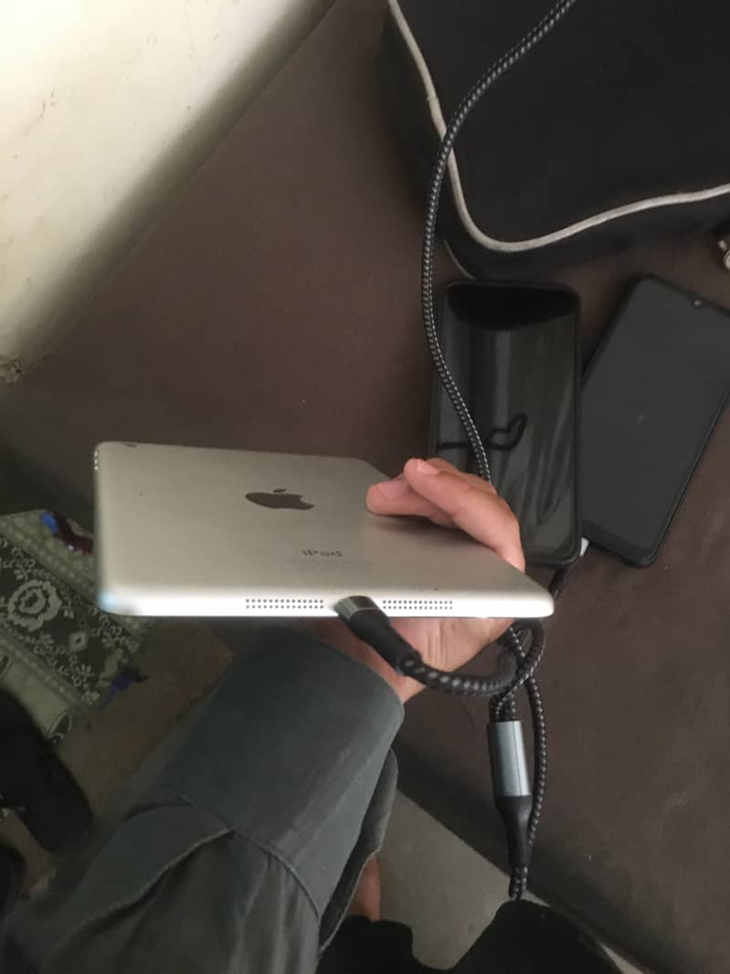 apple tab 1