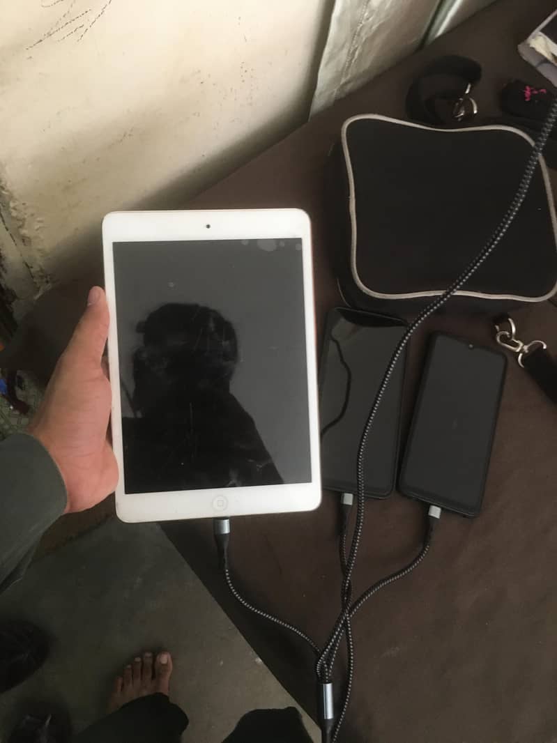 apple tab 2