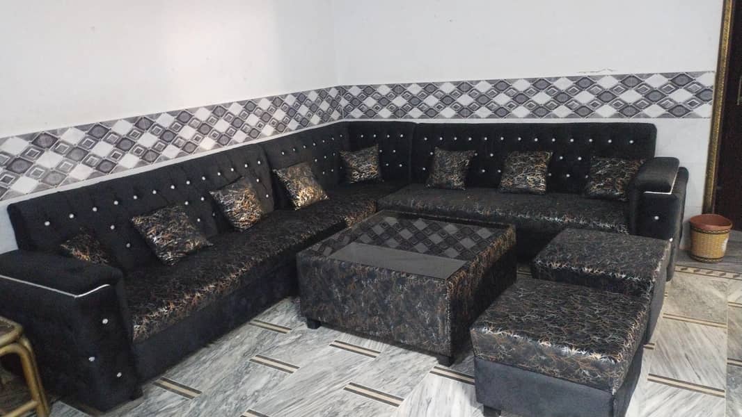 L shape sofa 0
