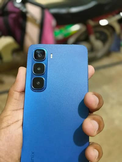 Infinix Hot 60i 12/128gb only 2 months use 10 months warranty