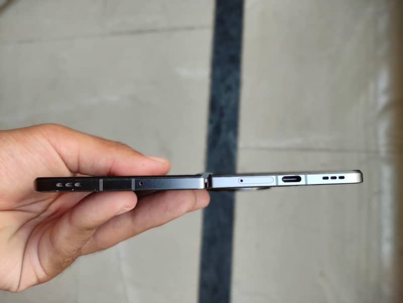 ONEPLUS Open 5