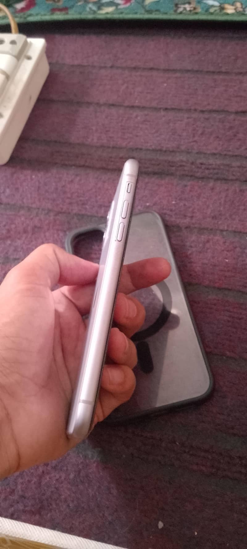 iPhone  11 2
