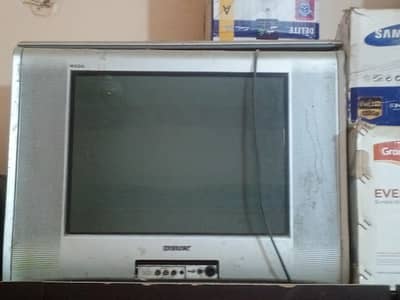 tv with boofers and good screen and sound