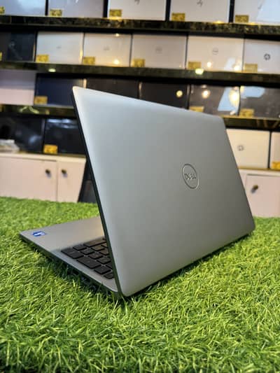 Dell Latitude | 5520 Core i5 11th Generation | 8GB RAM | imported