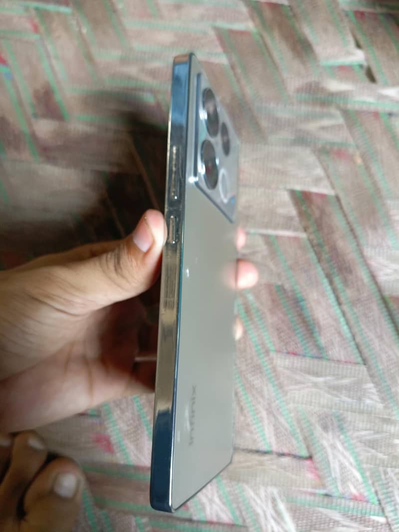 Infinix note 40 3