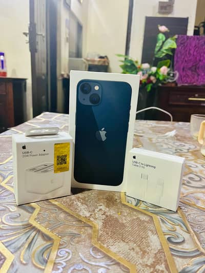 Apple iPhone 13