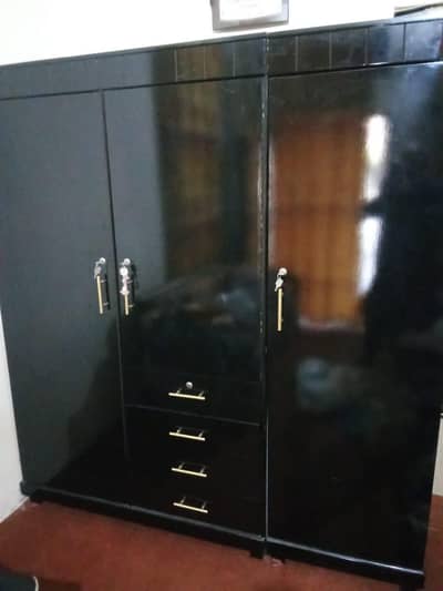 wardrobe