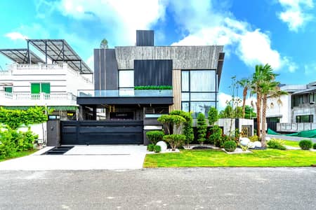 1 Kanal Top Quality Build Luxurious Beautiful Modern Design Villa With Basement For Sale in Prime Location Near To Park Mosque