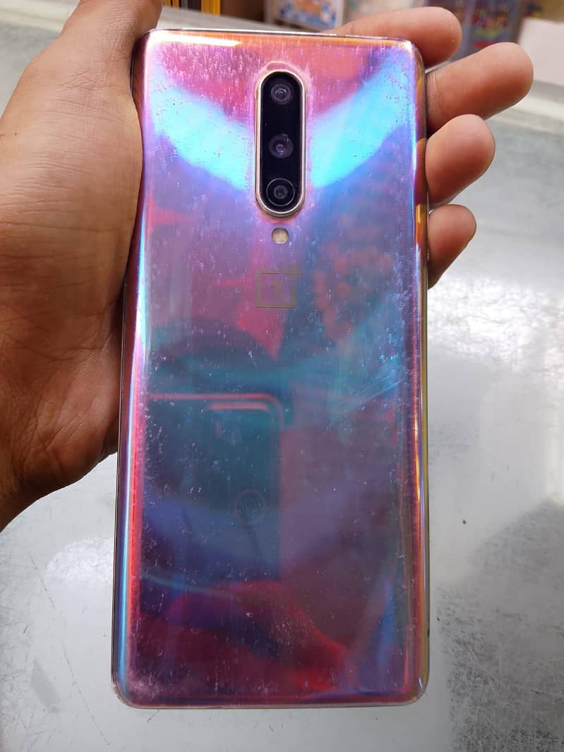 One Plus 8 pro memory 12+4/256 1
