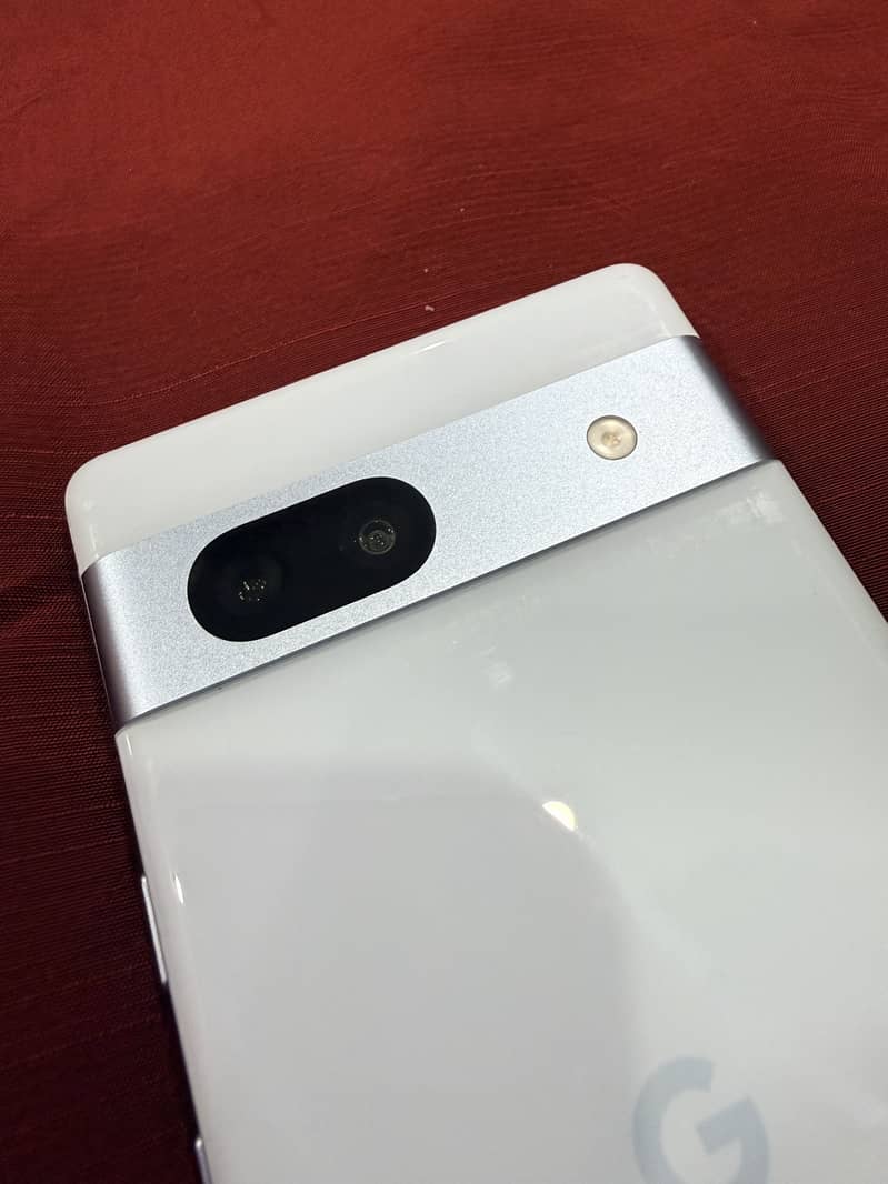 Google Pixel 7a 2