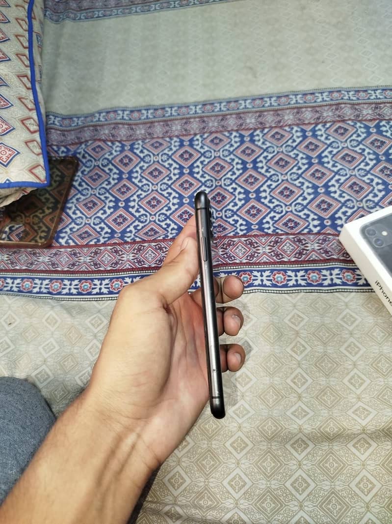 iPhone 11 1