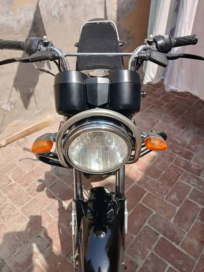 YBZ 125 2019 model condition 9/10