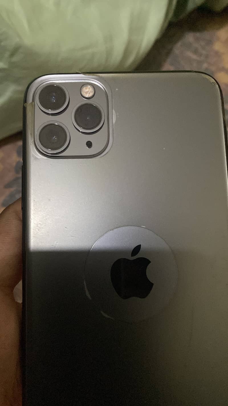 iPhone 11 Pro Max 6
