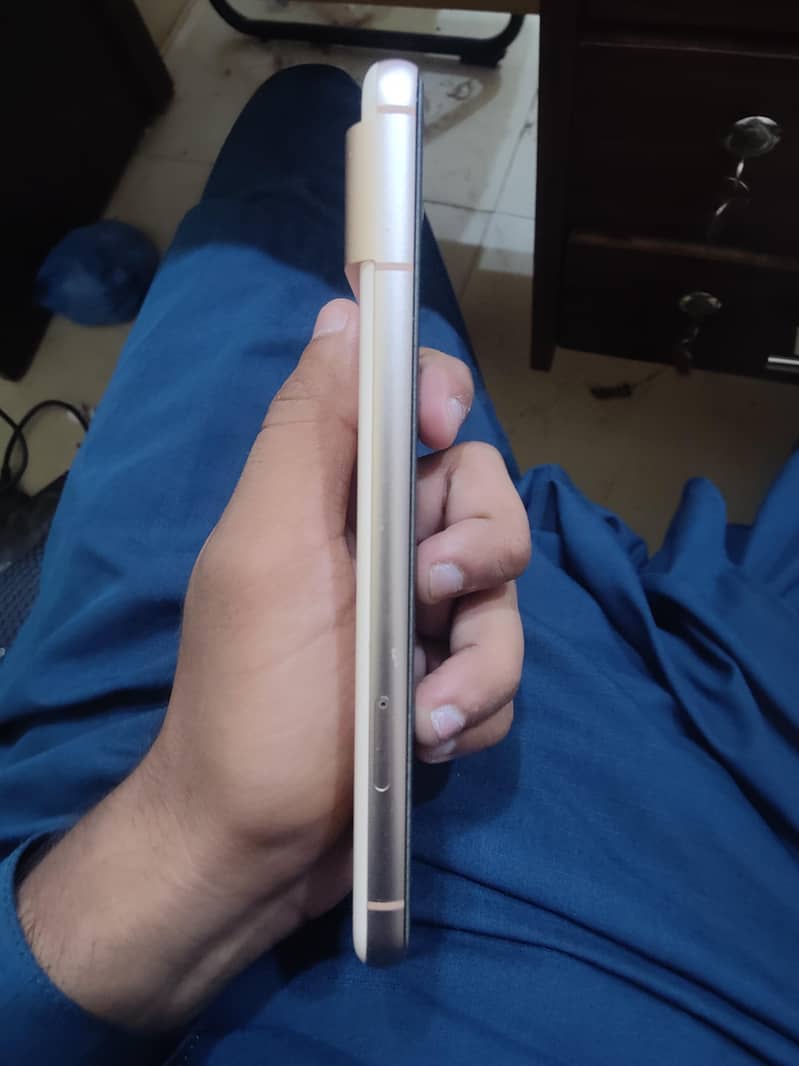 Google Pixel 8 1