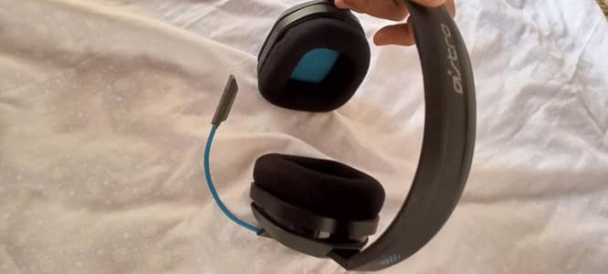 A 10 Gaming headphone