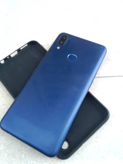Samsung Mobile A10S 2/32 Condition 9/10