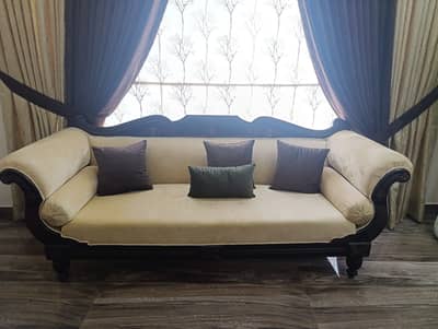 6 Seater Sofa Set with Deewan