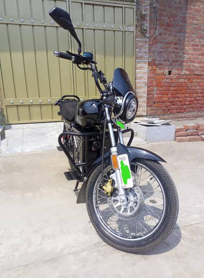 Buraaq E-Drive (250km in one Chrage)