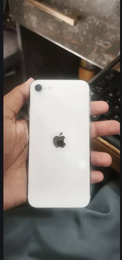 Apple iPhone SE