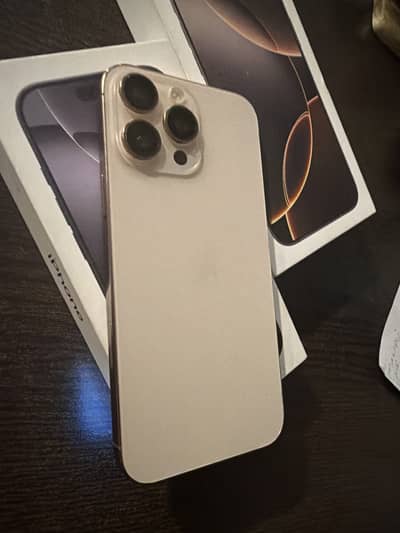 Apple iPhone 16 Pro Max