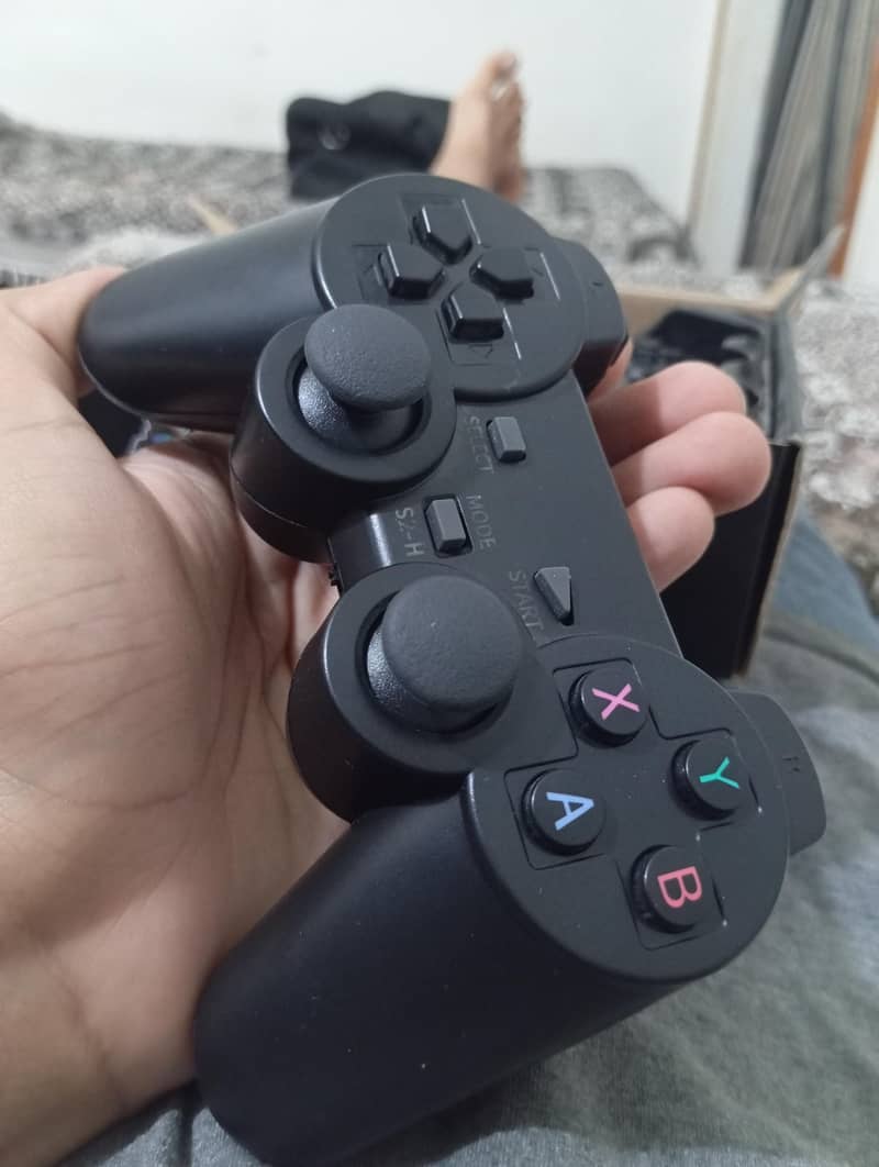 2.4G Wireless Controller Gamepad 0