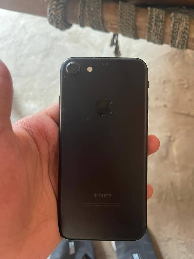 Apple iPhone 7 4