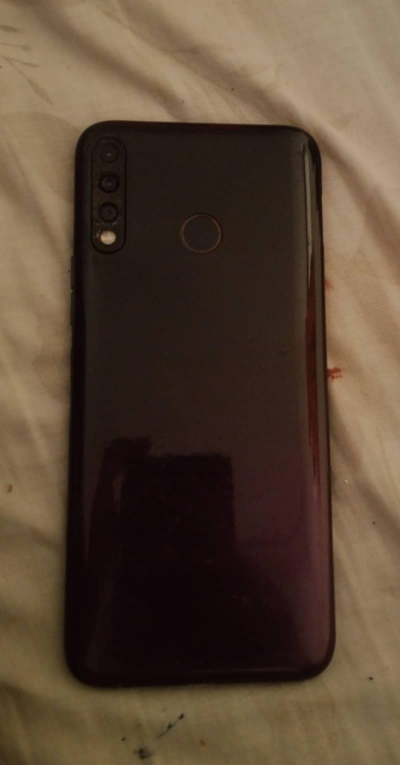 Tecno Spark 4 0