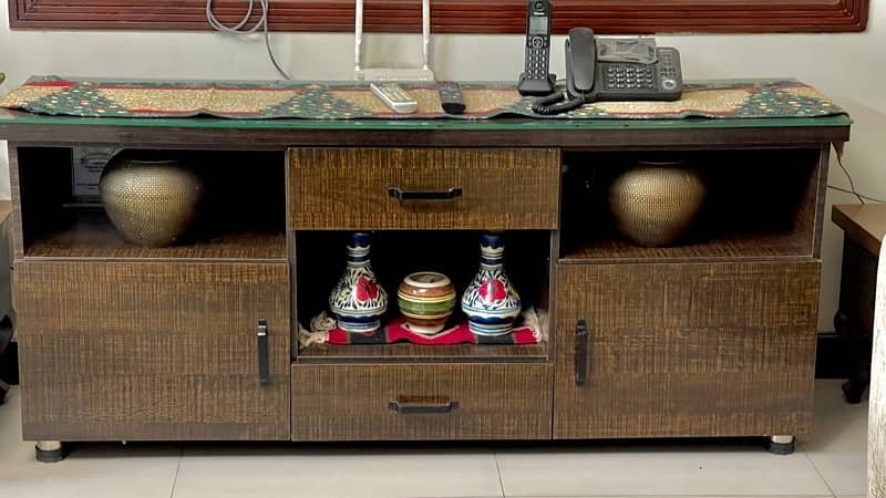 TV Console 0