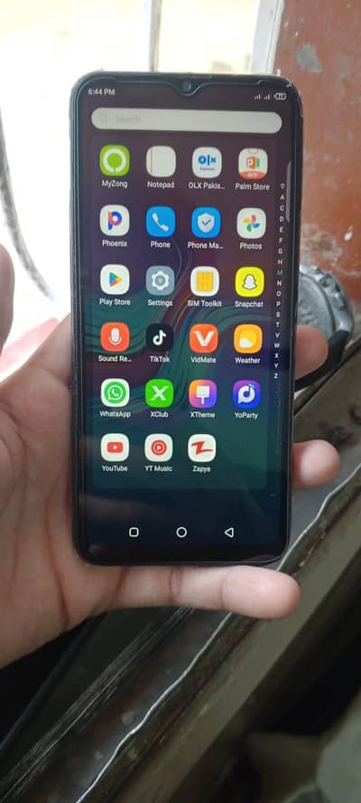 Infinix Hot 8 ram 4 64 glass change hai box hai charger hai