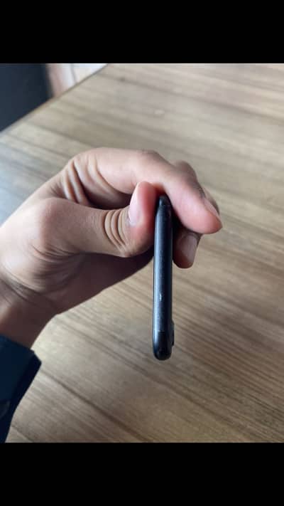 Apple iPhone 7