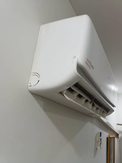 Orient ultron e comfort gold fin 1 ton Inverter AC