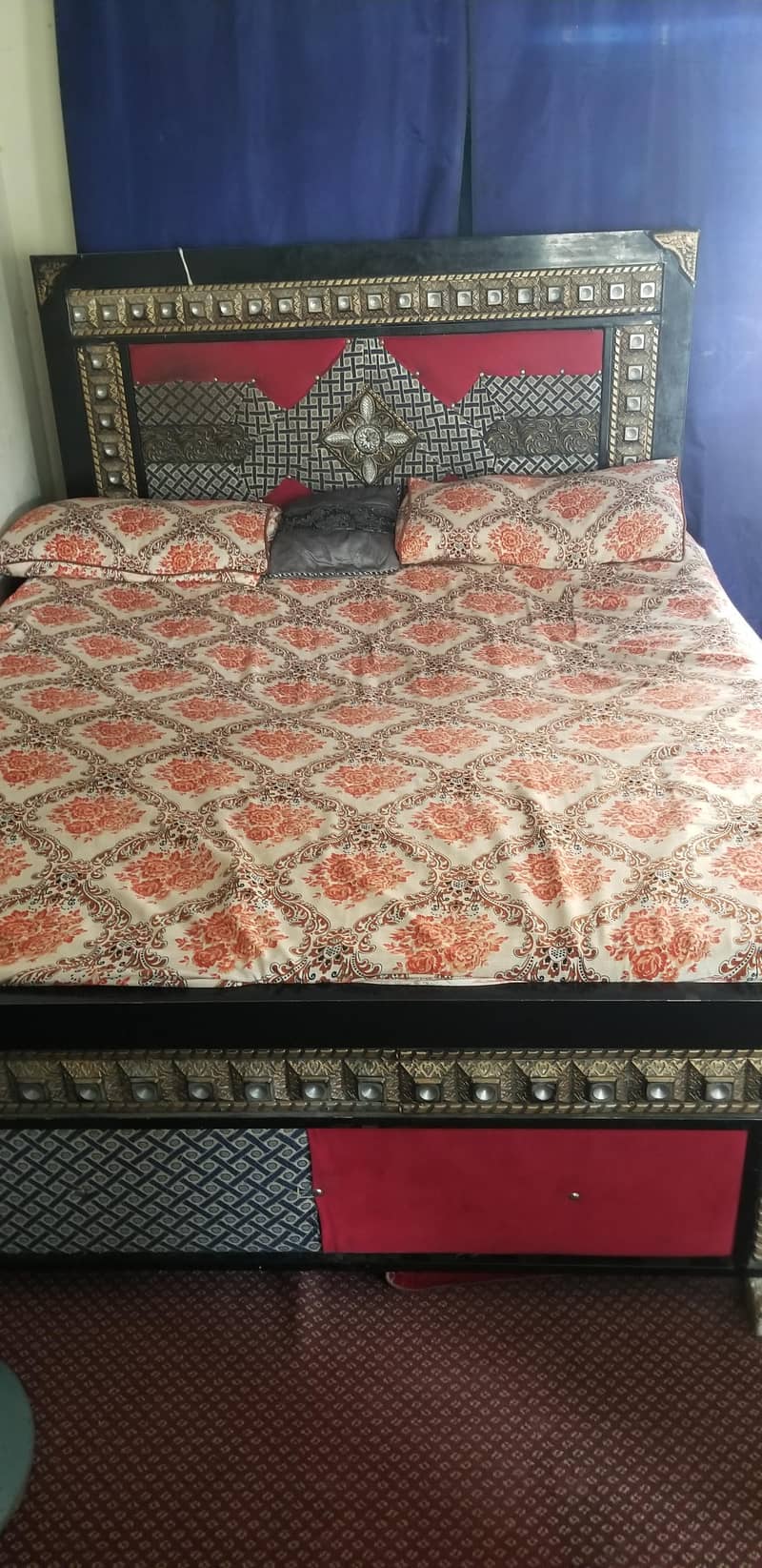 Double Bed 0