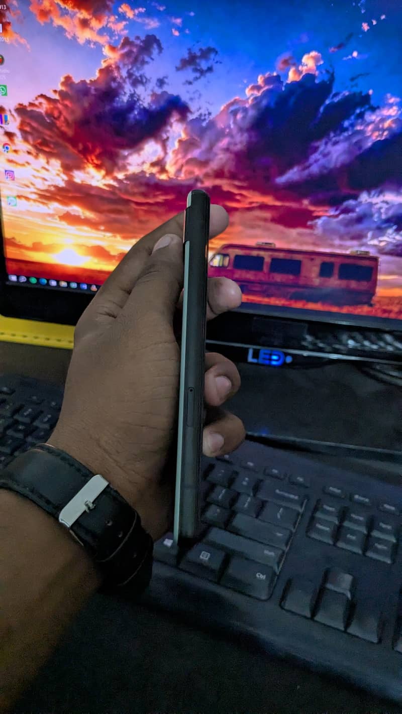 Google Pixel 6a 1