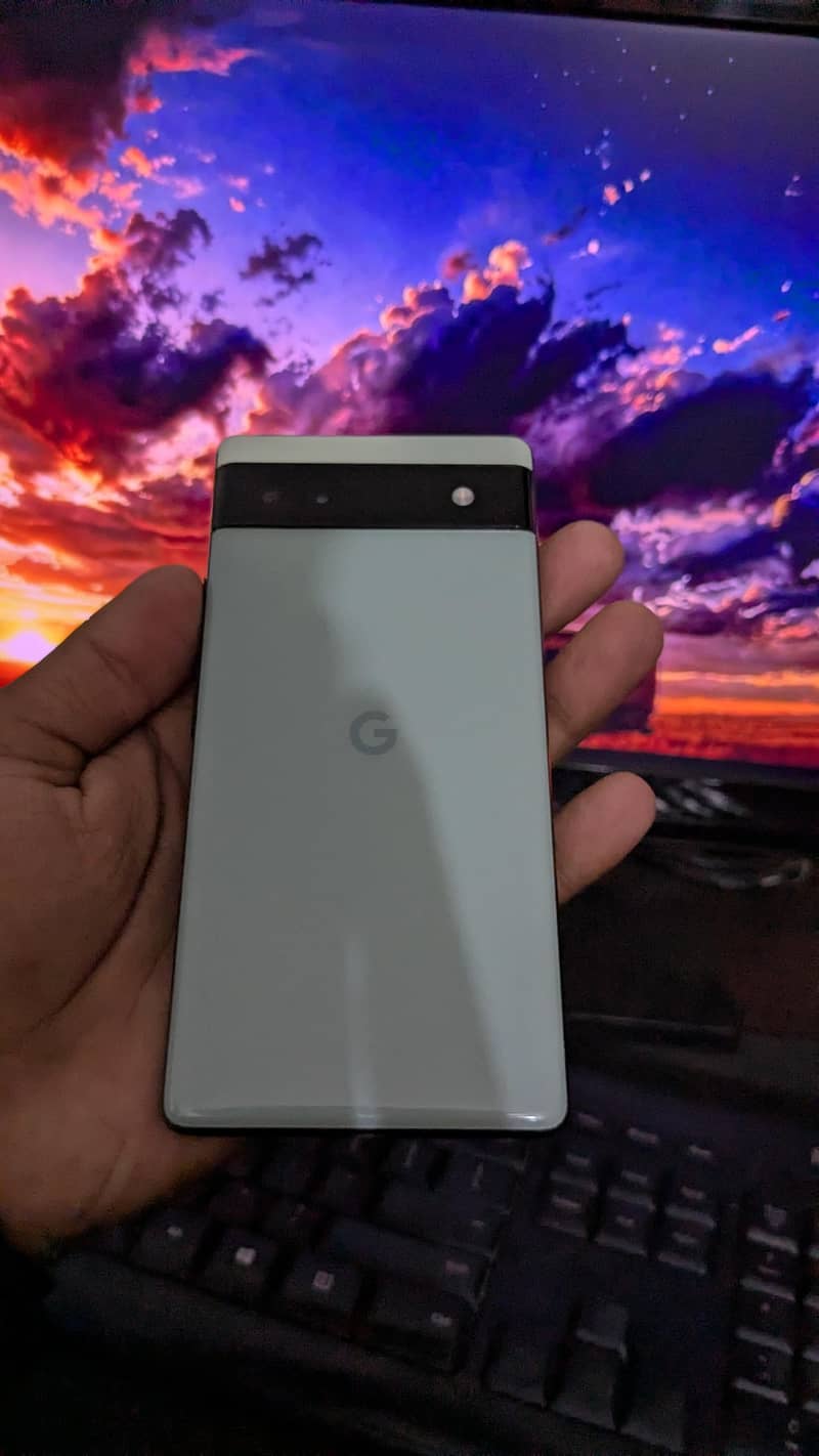 Google Pixel 6a 5