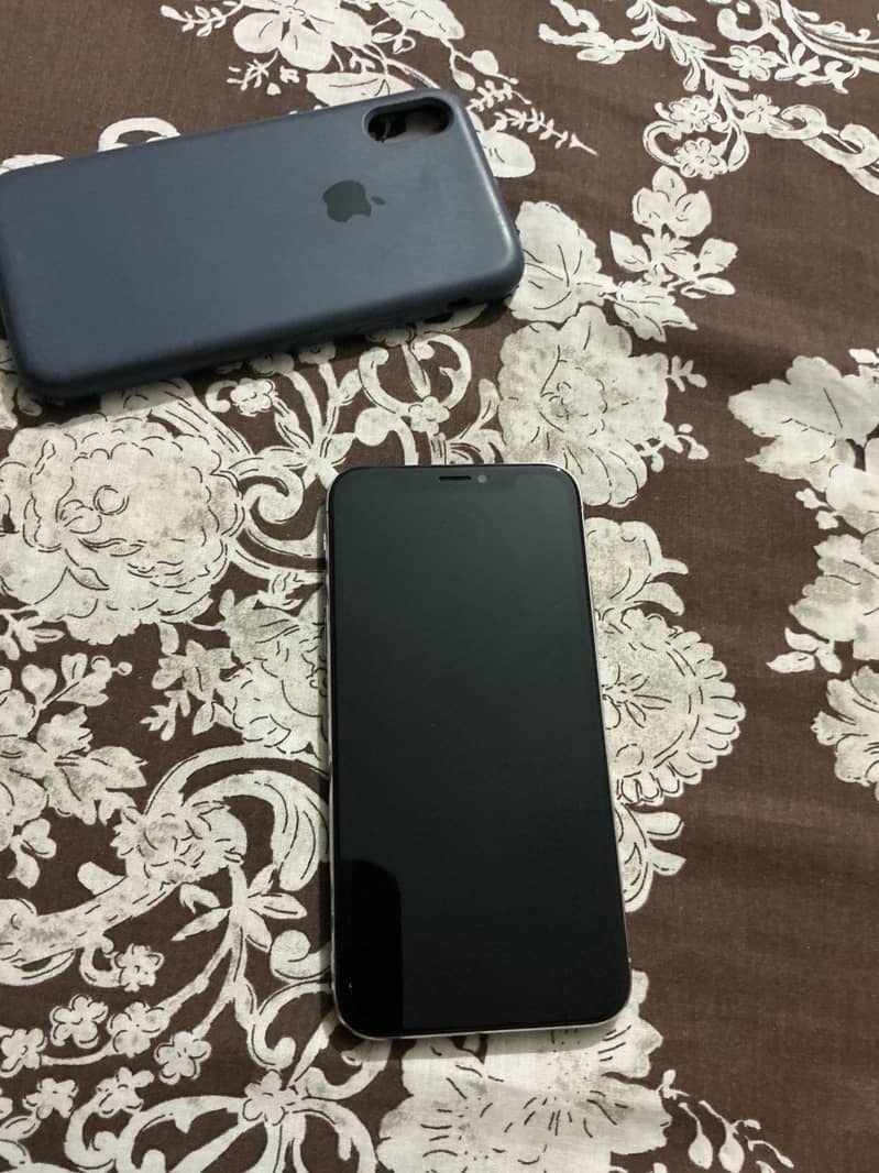 Apple iPhone X 2