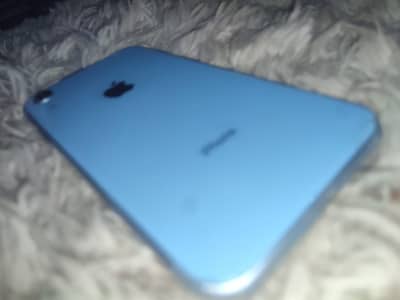 Apple iPhone XR