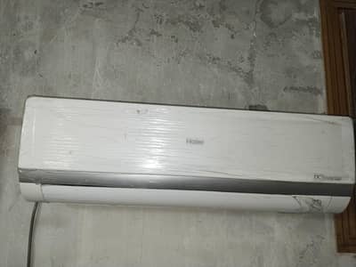 Haier 1 ton ac DC inverter Almost new mint condition