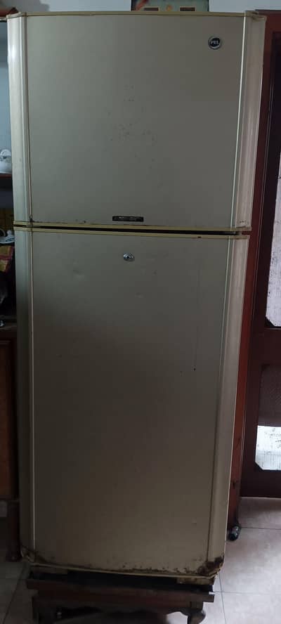 PEL REFRIGERATOR