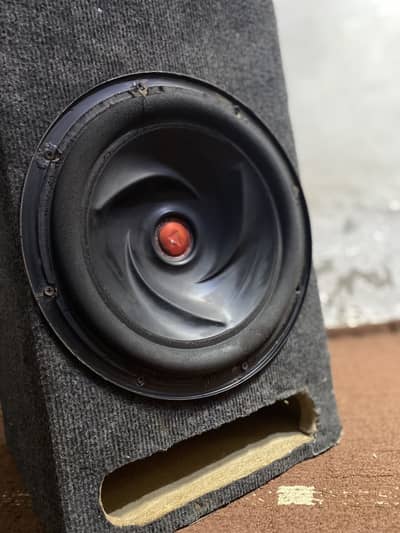 amplifier 4 chanal  woffer 12 or 10 inch