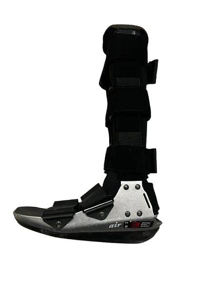 Bledsoe Ankle Walker Boot  Perfect Condition 2